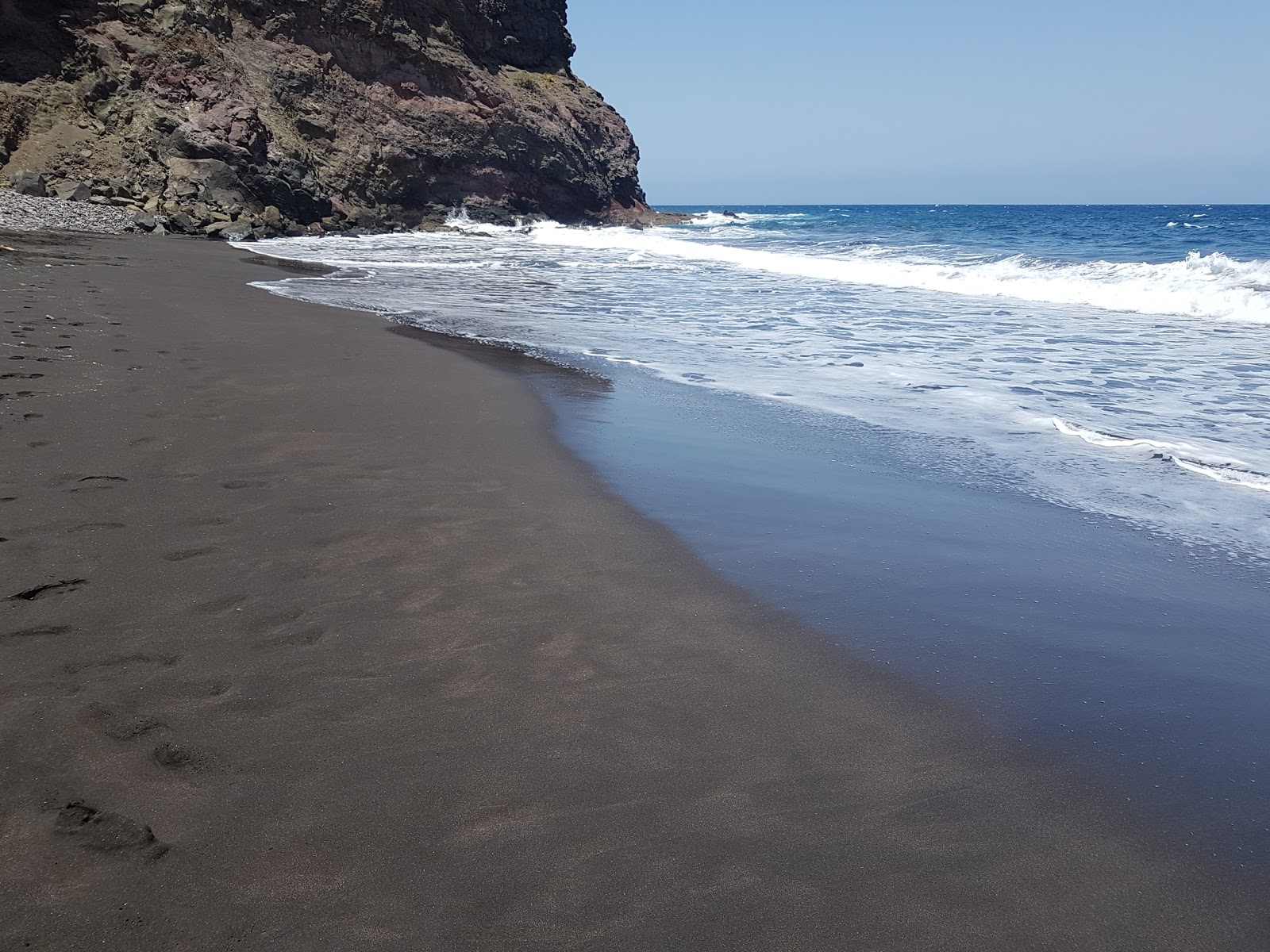Foto de Playa Del Risco com praia espaçosa