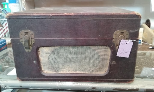 Thrift Store «Nearly New Shop», reviews and photos, 4710 NE Vivion Rd, Kansas City, MO 64119, USA