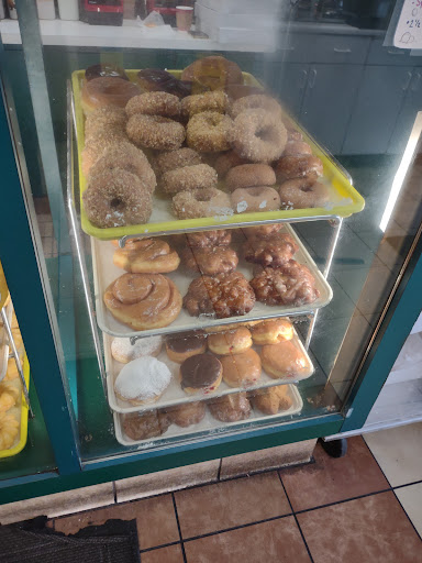 Donut Shop «Donuts and Yogurt», reviews and photos, 1984 W 11th St, Tracy, CA 95376, USA