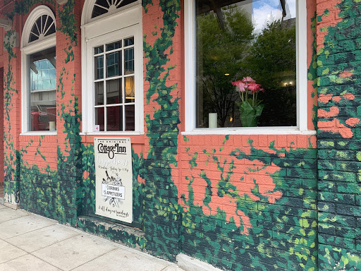 Pizza Restaurant «The Original Cottage Inn», reviews and photos, 512 E William St, Ann Arbor, MI 48104, USA