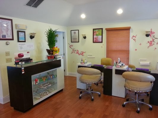 Hyacinth Nails & Spa 06426
