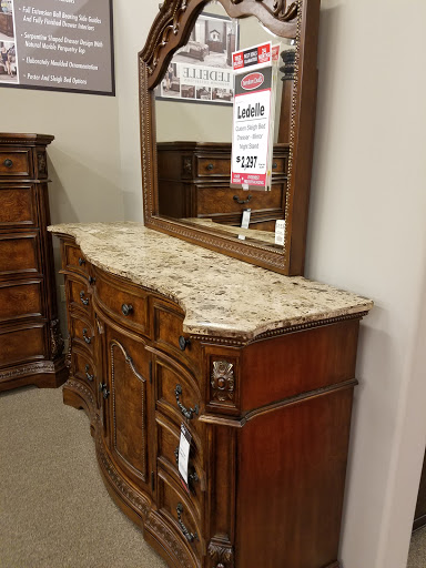 Furniture Store «Furniture Deals», reviews and photos, 14121 US-40, Kansas City, MO 64136, USA