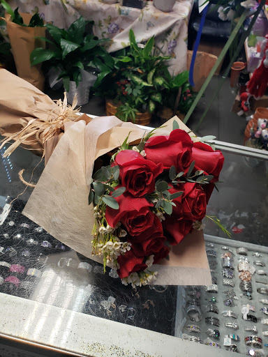 Florist «Downey Chapel Florist», reviews and photos, 11105 Paramount Blvd, Downey, CA 90241, USA