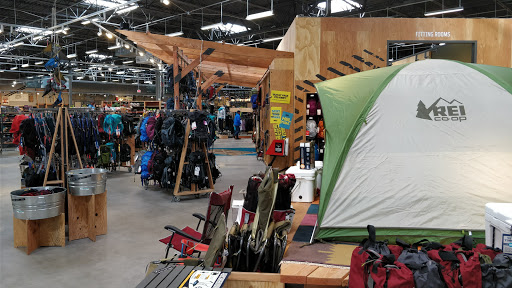 Camping Store «REI», reviews and photos, 9637 E County Line Rd, Englewood, CO 80112, USA