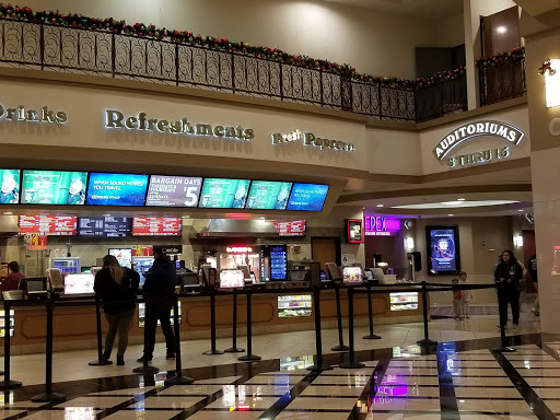 Shopping Mall «Shops At Dos Lagos», reviews and photos, 2780 Cabot Dr #140, Corona, CA 92883, USA