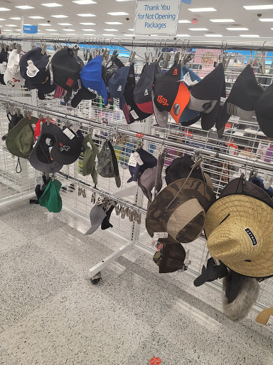 Clothing Store «Ross Dress for Less», reviews and photos, 484 Randall Rd, South Elgin, IL 60177, USA