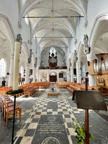 Beoordelingen van Sint-Jan-de-Doperkerk in Leuven - Kerk