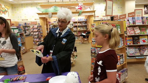 Book Store «Barnes & Noble», reviews and photos, 6501 Grape Rd #1200, Mishawaka, IN 46545, USA