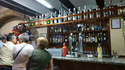 Casino Bar Tapas Restaurante