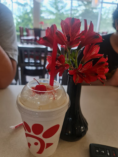 Fast Food Restaurant «Chick-fil-A», reviews and photos, 16100 NW 57th Ave, Miami Lakes, FL 33014, USA