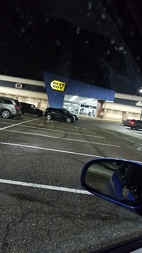 Electronics Store «Best Buy», reviews and photos, 2651 S Rochester Rd, Rochester Hills, MI 48307, USA
