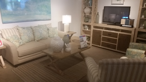 Furniture Store «Rooms To Go Furniture Store - Daytona Beach», reviews and photos, 2375 W International Speedway Blvd, Daytona Beach, FL 32114, USA