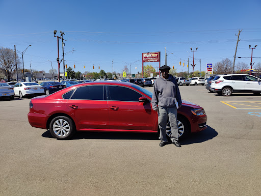 Car Dealer «RightWay Auto Sales», reviews and photos, 34966 S Gratiot Ave, Charter Twp of Clinton, MI 48035, USA
