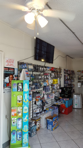 Used Tire Shop «Carlos Tire Shop», reviews and photos, 1702 Summit Ave, Haines City, FL 33844, USA
