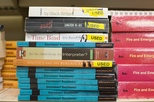 Book Store «UNO Bookstore», reviews and photos, 6001 Dodge St, Omaha, NE 68182, USA