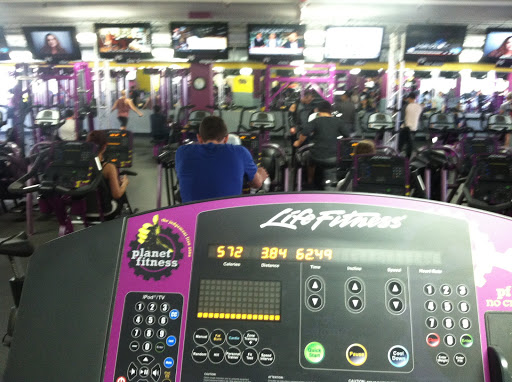 Gym «Planet Fitness», reviews and photos, 30-33 Steinway St, Astoria, NY 11103, USA