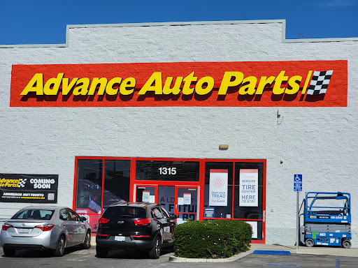 Auto Parts Store «Pep Boys Auto Parts & Service», reviews and photos, 1315 Pacific Coast Hwy, Harbor City, CA 90710, USA