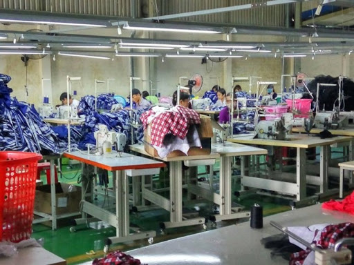 Clothing company workers (sieuthibaoho.net)