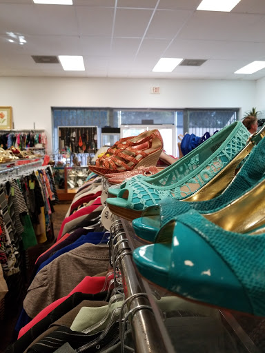 Thrift Store «Genesis Benefit Thrift Store», reviews and photos, 3419 Knight St, Dallas, TX 75219, USA