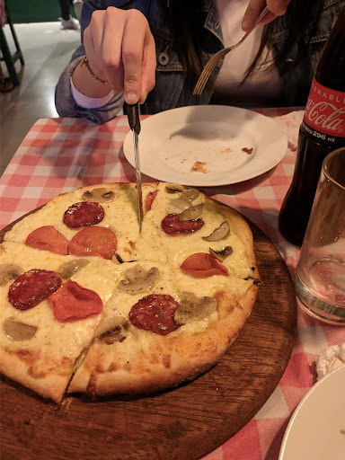 La Italiana Pizzeria
