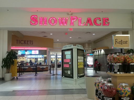 Shopping Mall «Golf Mill Shopping Center», reviews and photos, 239 Golf mill Center, Niles, IL 60714, USA