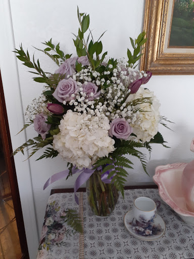 Florist «Ron & Alicia Robinson Florist», reviews and photos, 1610 S Grand Ave, Glendora, CA 91740, USA