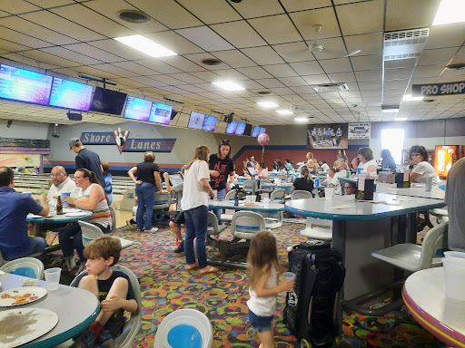 Bowling Alley «Shore Lanes», reviews and photos, 31100 Harper Ave, St Clair Shores, MI 48082, USA