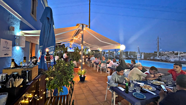 Casa Azul Restaurante & Pool Bar