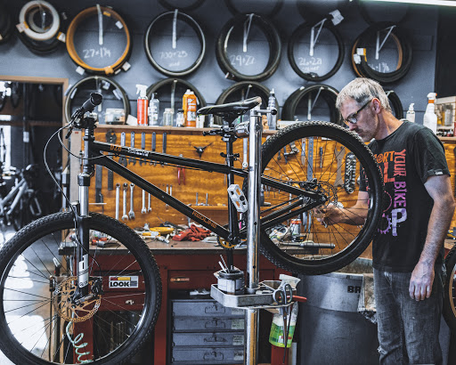 Bicycle Repair Shop «Bike Zone», reviews and photos, 2100 W Ridge Rd, Rochester, NY 14626, USA