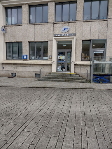 La Poste - Centre d’examen du code de la route à Châteaulin, Finistère