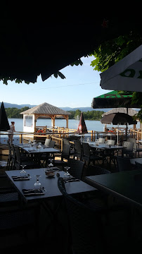 Atmosphère du Restaurant Auberge Du Lac Du Malsaucy à Évette-Salbert - n°10