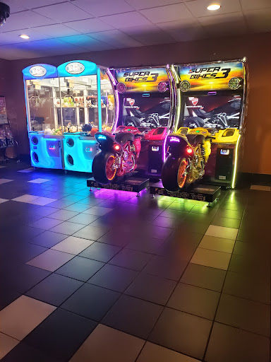 Movie Theater «United Artists Sheepshead Bay 14 IMAX & RPX», reviews and photos, 3907 Shore Pkwy, Brooklyn, NY 11235, USA