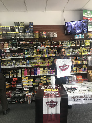 Tobacco Shop «Hickory Grove Discount Tobacco», reviews and photos, 7008 E W.T. Harris Blvd #23, Charlotte, NC 28215, USA