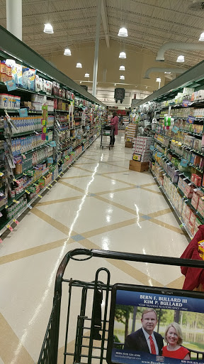 Grocery Store «Harris Teeter», reviews and photos, 2080 Kildaire Farm Rd, Cary, NC 27511, USA