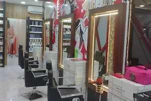 Jawed Habib Hair And Beauty Salon Wardha image