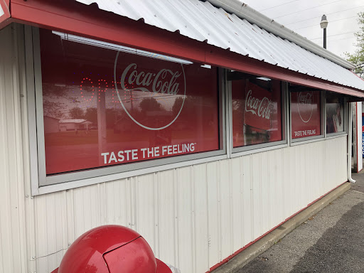 Four Quarters Mini Mart, 102 IN-62, New Washington, IN 47162, USA, 