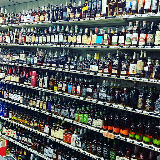 Liquor Store «Oakview Party Store», reviews and photos, 42256 Palmer Rd, Canton, MI 48188, USA