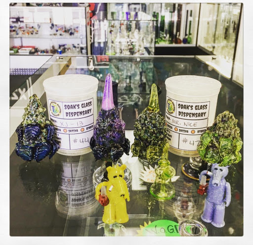 Glass Blower «ZZYZX Smoke Shop», reviews and photos, 2127 Pickwick Dr, Camarillo, CA 93010, USA