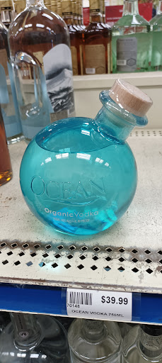 Shopping Mall «Walnut Hill Shopping Center», reviews and photos, 16529 S Frederick Ave, Gaithersburg, MD 20877, USA