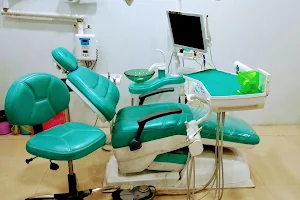 Dr. Parv's Dental Care & Implant Centre image