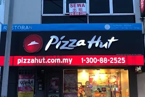 Pizza Hut Delivery Sri Iskandar image