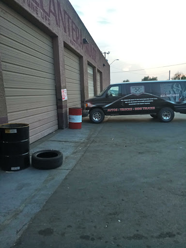 Auto Repair Shop «Llantera Munoz», reviews and photos, 95 W Main St, Avondale, AZ 85323, USA
