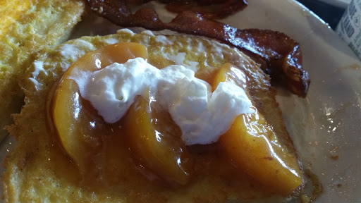 American Restaurant «Cracker Barrel Old Country Store», reviews and photos, 4001 S Frontage Rd, Vicksburg, MS 39180, USA