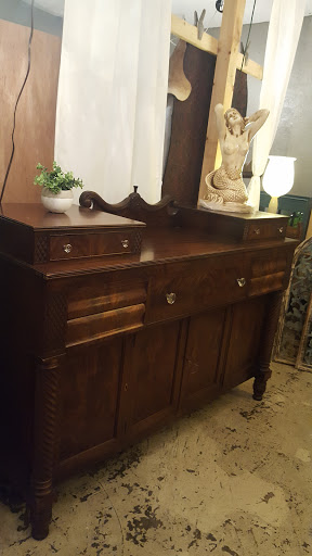 Used Furniture Store «Summer House Furniture», reviews and photos, 3620 S Manhattan Ave, Tampa, FL 33629, USA