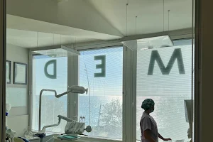 Dentista Catania - MED Medicina Estetica e Dentale image