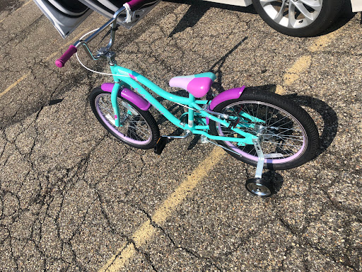 Bicycle Repair Shop «Gemini Ski & Board Center», reviews and photos, 4936 Everhard Rd NW, Canton, OH 44718, USA