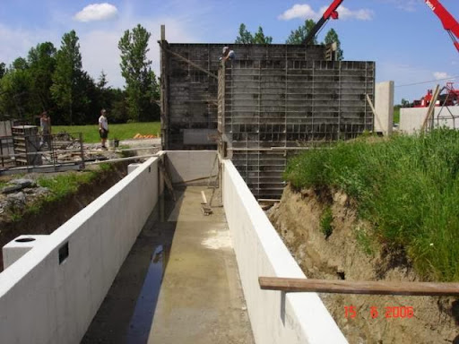Contractor SANTOS BROTHERS CONSTRUCTION in Kingston (ON) | LiveWay