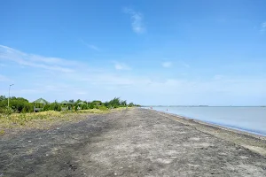 Pantai Panjiwa image