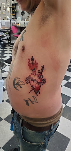 Tattoo Shop «Cherry Bomb Tattoo», reviews and photos, 301 N Queen St, Martinsburg, WV 25401, USA