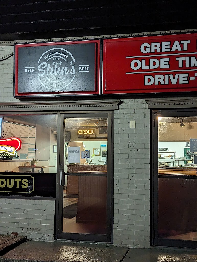 Stilin’s Neighborhood Pub & Grill 60532